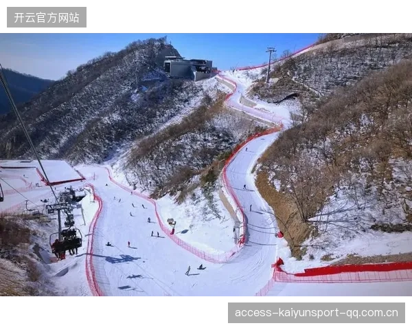 高山滑雪场改造后观赛通道优化，安全系数倍增